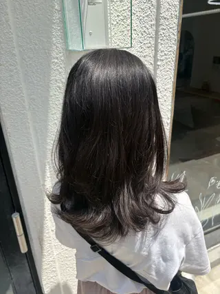 ミディアム momo / カラー、カットモデルのヘアスタイル
