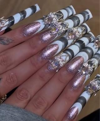 ネイル Noél_ Noaのネイルデザイン