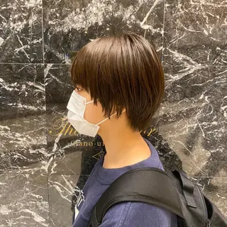 ショート カラー 羽石 理江のヘアスタイル