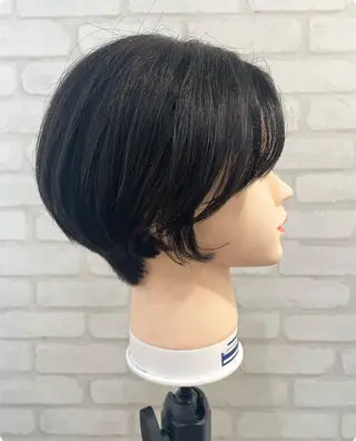 ショート レイヤースタイル⭐️ 村上のヘアスタイル