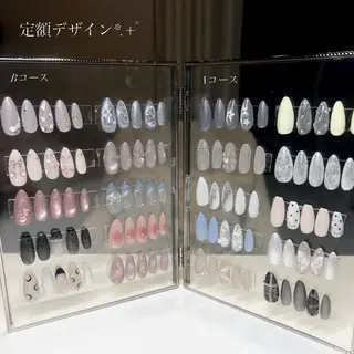ネイル ami 𝜗𝜚˚⋆のネイルデザイン