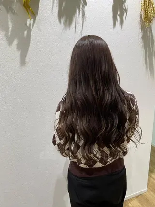 ロング カラー 山本 愛永のヘアスタイル