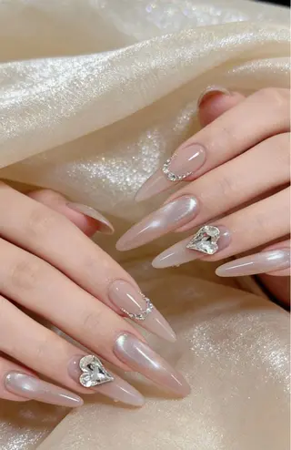 ネイル Luvia Ginzaのネイルデザイン