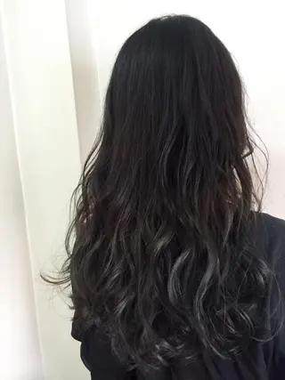 セミロング ロング カラー パーマ 若杉 諒のヘアスタイル