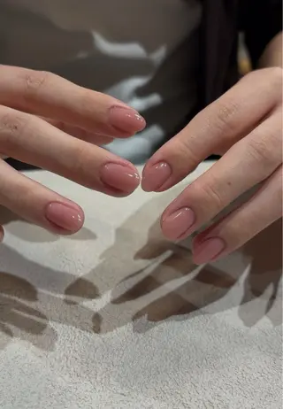 ネイル パラジェル*甘皮ケア 大人カジュアルのネイルデザイン
