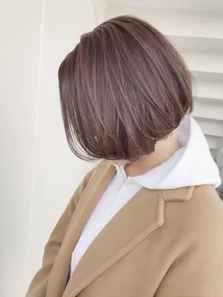 ミディアム 高梨 里穂のヘアスタイル