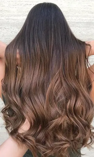 ロング カラー パーマ ヘアアレンジ 大阪レミーエクステ チビ編み込みのヘアスタイル