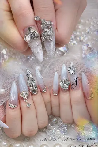 ネイル Mina Aurea Nailのネイルデザイン