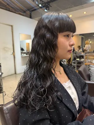 セミロング 🇺🇸朝5分で簡単 海外風パーマ🇺🇸のヘアスタイル