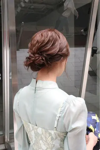 ロング ヘアアレンジ AKO .のヘアスタイル