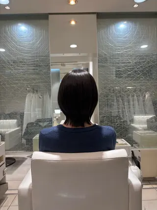 ミディアム 田中 桃嶺のヘアスタイル