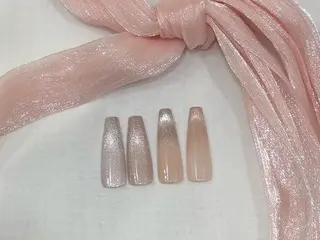 ネイル yuri目黒/恵比寿 🌙ワンホン長さ出しのネイルデザイン