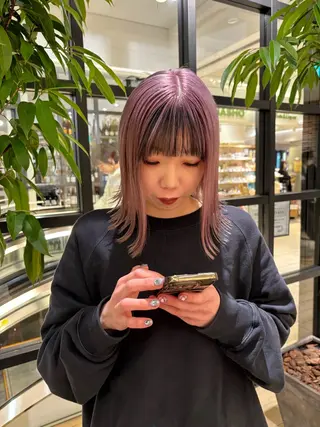 ミディアム 重里 瑠花のヘアスタイル