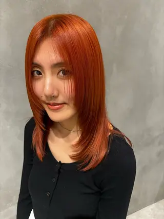 セミロング カラー 都築 菜美のヘアスタイル