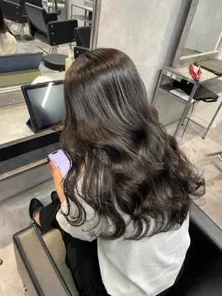 ロング 透明感カラー🇰🇷 レイヤー✨桑原　研太のヘアスタイル