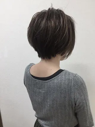 ショート カラー ハイトーン/レイヤー /ウルフ⭐️永田⭐️のヘアスタイル