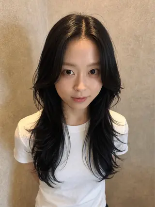 ロング レイヤー/ハッシュ 三好悠生のヘアスタイル