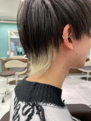カラー 渡部凌我 小顔ウルフ ハイトーンカラーのヘアスタイル