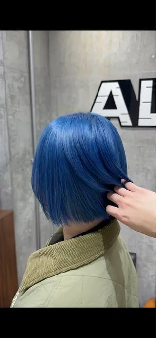 ショート カラー ホワイトブロンド RIKUTOのヘアスタイル