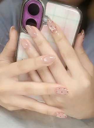 ネイル ⋆⑅˚ new  me!  ˖୨ৎ‧˚のネイルデザイン