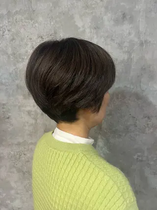 カラー 森下 いづみのヘアスタイル