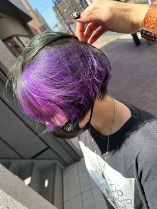 セミロング カラー ブリーチ特化🌈 MANATOのヘアスタイル