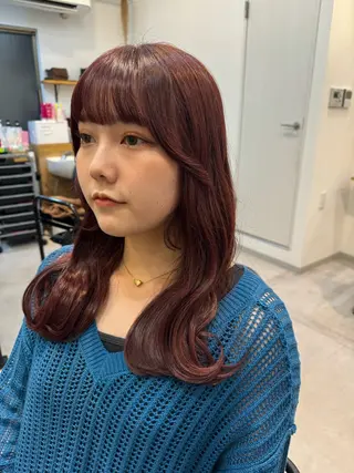 ミディアム カラー 似合う髪型見つけます AYAKAのヘアスタイル