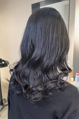 セミロング パーマ レイヤー/パーマ 透明感カラー倉持弘人のヘアスタイル