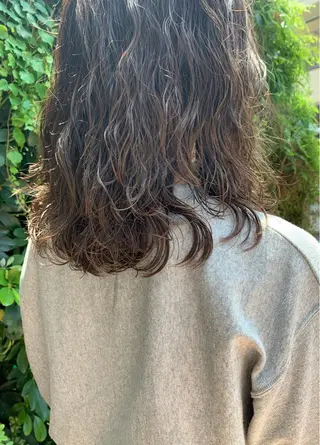 パーマ 岩田 良/ブリーチカラーのヘアスタイル