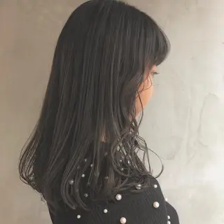 セミロング カラー yajima Moemiのヘアスタイル