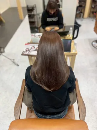 セミロング カラー AFLOAT yuina🎀のヘアスタイル