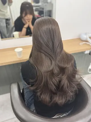 ロング 赤み消し韓国ヘア レイヤー縮毛🤍渡邉のヘアスタイル