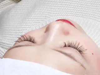 セミロング カラー パーマ ヘアアレンジ メンズ キッズ ネイル マツエク・マツパ brille ~eyelash~のヘアスタイル