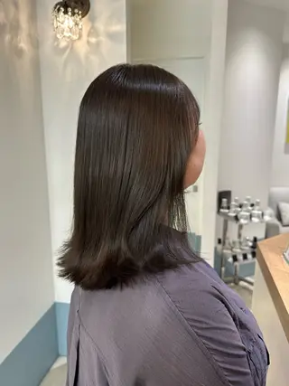 セミロング カラー 安丸 結夏のヘアスタイル