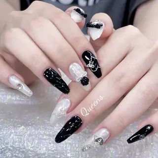 ネイル Queens テイのネイルデザイン