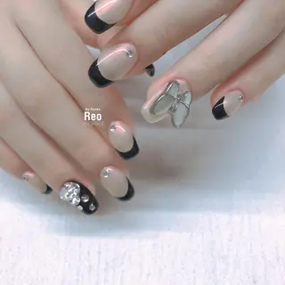 ミディアム ネイル Blowe ニュアンスのネイルデザイン