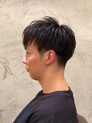 ショート メンズ✂️レディス 岩井勇磨のヘアスタイル