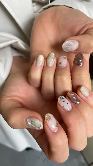 ネイル 栗田 ゆう子のネイルデザイン