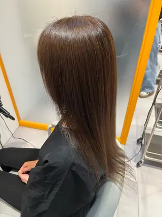 カラー 佐々木 梨乃のヘアスタイル