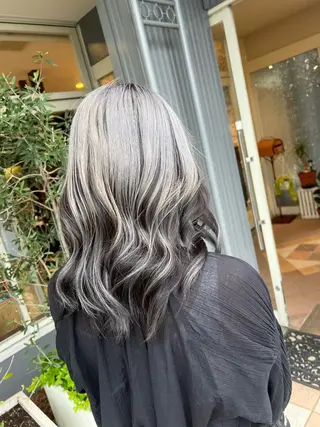 セミロング カラー しんぼや ももかのヘアスタイル