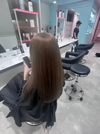カラー REN🤍ハイトーン ×韓国レイヤーのヘアスタイル