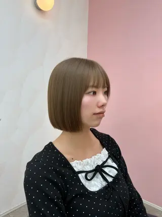 ショート カラー HASHI AYAKAのヘアスタイル