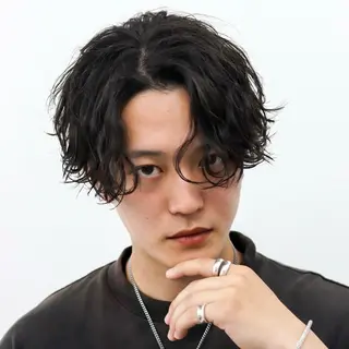 ショート カラー パーマ メンズ 木代 ひめりのヘアスタイル