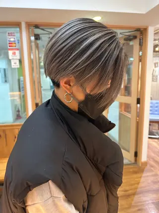 ショート ブリーチカラー特化 /焼田貴明のヘアスタイル