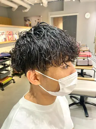 ミディアム パーマ メンズ unopulir 景山 凌のヘアスタイル