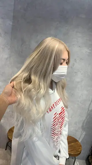 ロング 派手髪支持率No1 Eisukeのヘアスタイル