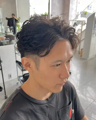 ショート パーマ メンズ Oops旧TABOO 早野太郎のヘアスタイル