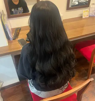 ロング 金岡 碧のヘアスタイル