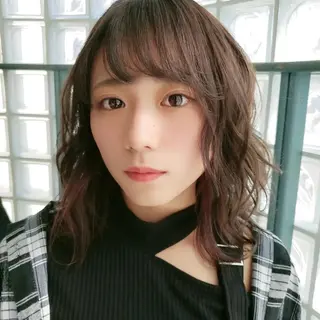 ミディアム EMI SANのヘアスタイル