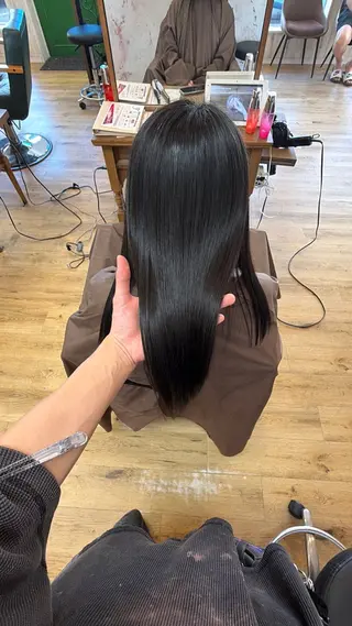 ロング ✨縮毛矯正✨艶髪✨️ 髪質改善✨大宮✨️のヘアスタイル